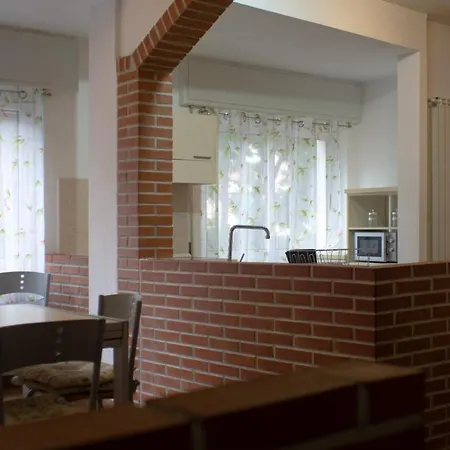 Caprice Apartment *
